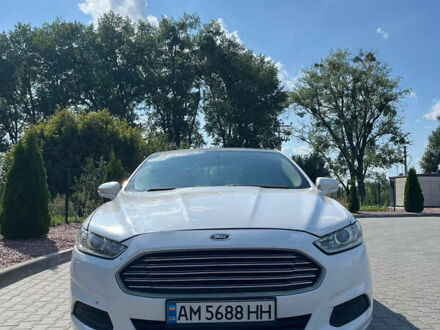 Форд Фьюжн 2013 в Житомире на Automoto.ua Белый Форд Фьюжн, объемом двигателя 2.49 л и пробегом 245 тыс. км за 8300 $, фото 1 на Automoto.ua