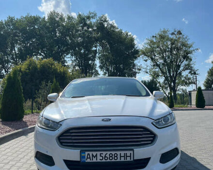 Білий Форд Фьюжен, об'ємом двигуна 2.49 л та пробігом 245 тис. км за 8300 $, фото 1 на Automoto.ua