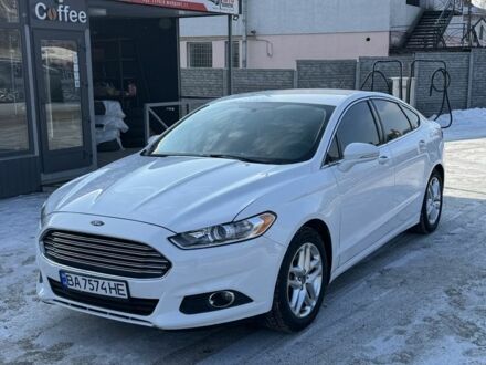 Белый Форд Фьюжн, объемом двигателя 1.6 л и пробегом 164 тыс. км за 9400 $, фото 1 на Automoto.ua