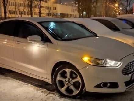 Білий Форд Фьюжен, об'ємом двигуна 1.5 л та пробігом 197 тис. км за 9999 $, фото 1 на Automoto.ua