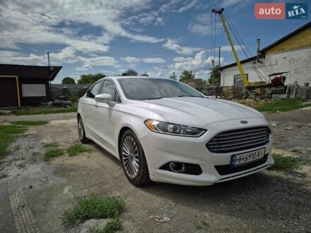 Білий Форд Фьюжен, об'ємом двигуна 2 л та пробігом 214 тис. км за 11200 $, фото 1 на Automoto.ua
