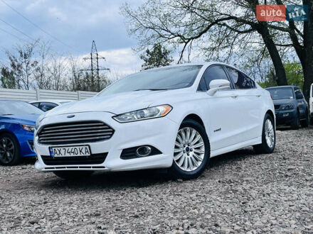 Форд Фьюжн 2013 в Харькове на Automoto.ua Белый Форд Фьюжн, объемом двигателя 2 л и пробегом 234 тыс. км за 8900 $, фото 1 на Automoto.ua