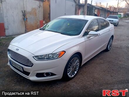 Белый Форд Фьюжн, объемом двигателя 2 л и пробегом 163 тыс. км за 10700 $, фото 1 на Automoto.ua