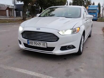 Форд Фьюжен 2013 у Вінниці на Automoto.ua Білий Форд Фьюжен, об'ємом двигуна 2 л та пробігом 318 тис. км за 11300 $, фото 1 на Automoto.ua