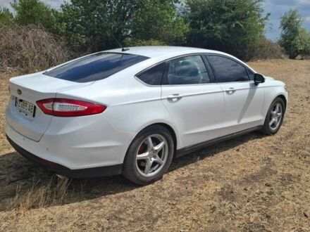 Белый Форд Фьюжн, объемом двигателя 2.5 л и пробегом 160 тыс. км за 9600 $, фото 1 на Automoto.ua