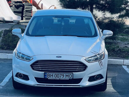 Форд Фьюжн 2013 в Одессе на Automoto.ua Белый Форд Фьюжн, объемом двигателя 1.6 л и пробегом 225 тыс. км за 8499 $, фото 1 на Automoto.ua