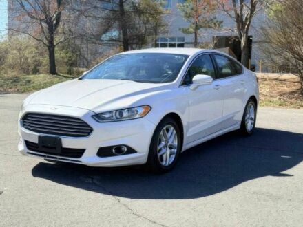 Белый Форд Фьюжн, объемом двигателя 1.6 л и пробегом 89 тыс. км за 800 $, фото 1 на Automoto.ua