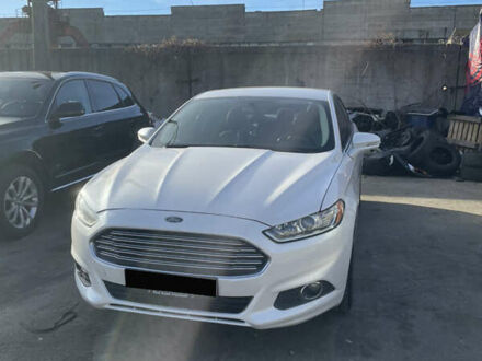 Форд Фьюжн 2013 в Броварах на Automoto.ua Белый Форд Фьюжн, объемом двигателя 2 л и пробегом 210 тыс. км за 12800 $, фото 1 на Automoto.ua