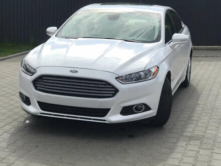 Білий Форд Фьюжен, об'ємом двигуна 2 л та пробігом 91 тис. км за 11500 $, фото 1 на Automoto.ua