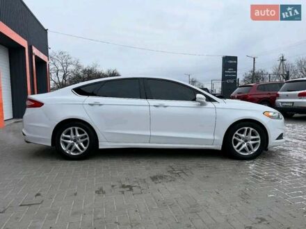 Белый Форд Фьюжн, объемом двигателя 2.5 л и пробегом 284 тыс. км за 9600 $, фото 1 на Automoto.ua