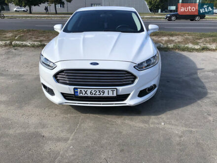 Форд Фьюжн 2013 в Харькове на Automoto.ua Белый Форд Фьюжн, объемом двигателя 2 л и пробегом 106 тыс. км за 9900 $, фото 1 на Automoto.ua