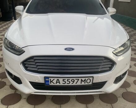 Білий Форд Фьюжен, об'ємом двигуна 2.5 л та пробігом 230 тис. км за 9999 $, фото 1 на Automoto.ua