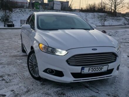 Белый Форд Фьюжн, объемом двигателя 2 л и пробегом 260 тыс. км за 11700 $, фото 1 на Automoto.ua