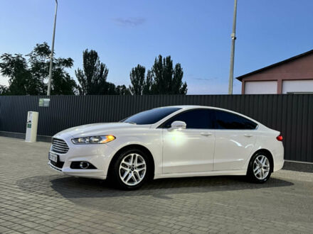 Білий Форд Фьюжен, об'ємом двигуна 2.5 л та пробігом 180 тис. км за 11000 $, фото 1 на Automoto.ua