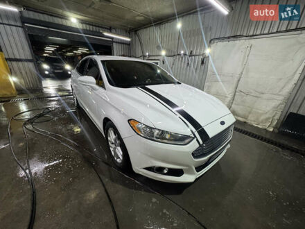 Белый Форд Фьюжн, объемом двигателя 2.5 л и пробегом 237 тыс. км за 11399 $, фото 1 на Automoto.ua