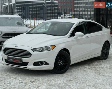 Білий Форд Фьюжен, об'ємом двигуна 2 л та пробігом 179 тис. км за 9500 $, фото 1 на Automoto.ua