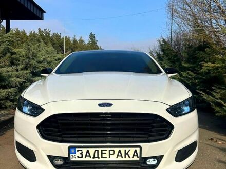 Форд Фьюжен 2013 у Новомосковске на Automoto.ua Білий Форд Фьюжен, об'ємом двигуна 25 л та пробігом 133 тис. км за 11500 $, фото 1 на Automoto.ua