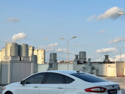Форд Фьюжен 2013 у Києві на Automoto.ua Білий Форд Фьюжен, об'ємом двигуна 1.6 л та пробігом 261 тис. км за 6850 $, фото 1 на Automoto.ua