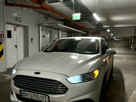 Белый Форд Фьюжн, объемом двигателя 1.5 л и пробегом 280 тыс. км за 7000 $, фото 1 на Automoto.ua