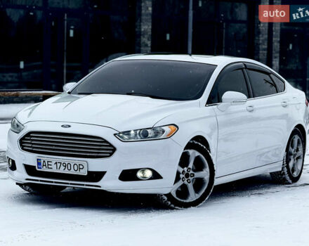 Белый Форд Фьюжн, объемом двигателя 2.5 л и пробегом 216 тыс. км за 9999 $, фото 1 на Automoto.ua