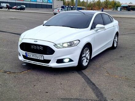 Форд Фьюжн 2014 в Харькове на Automoto.ua Белый Форд Фьюжн, объемом двигателя 2.5 л и пробегом 197 тыс. км за 10200 $, фото 1 на Automoto.ua