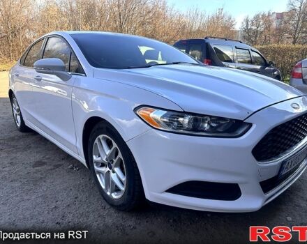 Белый Форд Фьюжн, объемом двигателя 2.5 л и пробегом 140 тыс. км за 9000 $, фото 1 на Automoto.ua