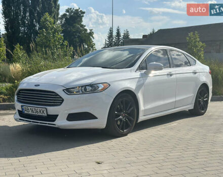 Білий Форд Фьюжен, об'ємом двигуна 2.49 л та пробігом 216 тис. км за 10900 $, фото 1 на Automoto.ua