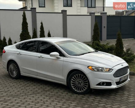 Белый Форд Фьюжн, объемом двигателя 2 л и пробегом 182 тыс. км за 10300 $, фото 1 на Automoto.ua