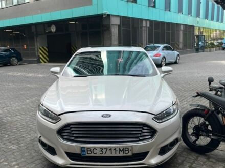 Белый Форд Фьюжн, объемом двигателя 2 л и пробегом 180 тыс. км за 7200 $, фото 1 на Automoto.ua