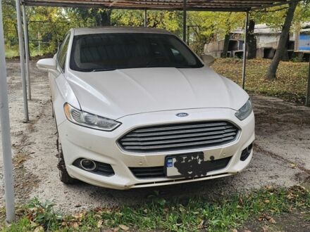 Форд Фьюжн 2014 в Кривом Роге на Automoto.ua Белый Форд Фьюжн, объемом двигателя 2 л и пробегом 169 тыс. км за 12000 $, фото 1 на Automoto.ua