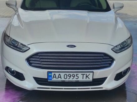 Форд Фьюжн 2014 в Киеве на Automoto.ua Белый Форд Фьюжн, объемом двигателя 1.5 л и пробегом 171 тыс. км за 9000 $, фото 1 на Automoto.ua