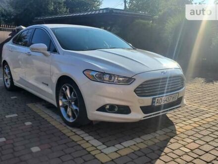 Білий Форд Фьюжен, об'ємом двигуна 2 л та пробігом 513 тис. км за 9000 $, фото 1 на Automoto.ua