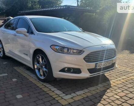 Білий Форд Фьюжен, об'ємом двигуна 2 л та пробігом 513 тис. км за 9000 $, фото 1 на Automoto.ua