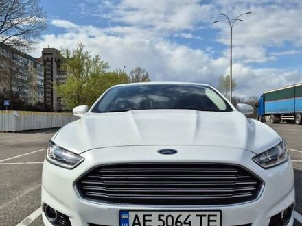 Форд Фьюжен 2014 у Кам'янське (Дніпродзержинськ) на Automoto.ua Білий Форд Фьюжен, об'ємом двигуна 1.5 л та пробігом 184 тис. км за 10000 $, фото 1 на Automoto.ua