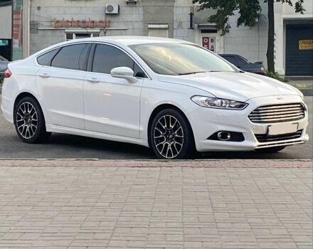 Білий Форд Фьюжен, об'ємом двигуна 2 л та пробігом 170 тис. км за 8500 $, фото 1 на Automoto.ua