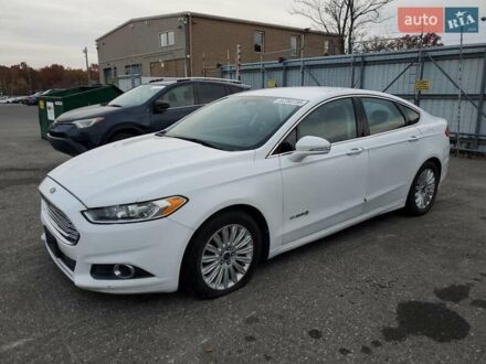 Білий Форд Фьюжен, об'ємом двигуна 2 л та пробігом 144 тис. км за 800 $, фото 1 на Automoto.ua