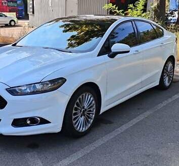 Форд Фьюжн 2014 в Умани на Automoto.ua Белый Форд Фьюжн, объемом двигателя 2.49 л и пробегом 250 тыс. км за 9600 $, фото 1 на Automoto.ua