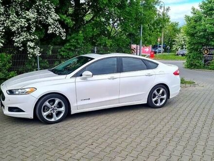 Белый Форд Фьюжн, объемом двигателя 2 л и пробегом 500 тыс. км за 10500 $, фото 1 на Automoto.ua