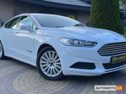 Форд Фьюжн 2014 в Львове на Automoto.ua Белый Форд Фьюжн, объемом двигателя 2 л и пробегом 168 тыс. км за 12999 $, фото 1 на Automoto.ua