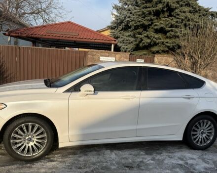 Белый Форд Фьюжн, объемом двигателя 2 л и пробегом 250 тыс. км за 9500 $, фото 1 на Automoto.ua