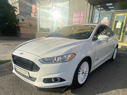 Белый Форд Фьюжн, объемом двигателя 2 л и пробегом 270 тыс. км за 12000 $, фото 1 на Automoto.ua