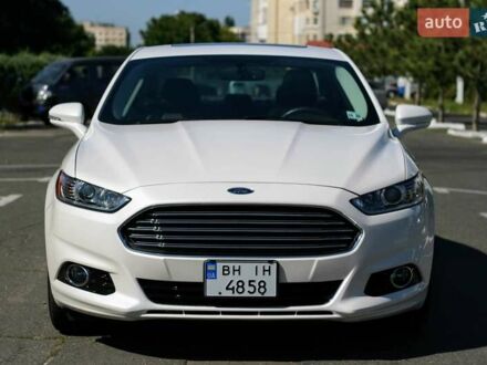 Белый Форд Фьюжн, объемом двигателя 2 л и пробегом 133 тыс. км за 14000 $, фото 1 на Automoto.ua