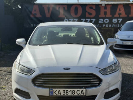 Білий Форд Фьюжен, об'ємом двигуна 2 л та пробігом 227 тис. км за 9400 $, фото 1 на Automoto.ua