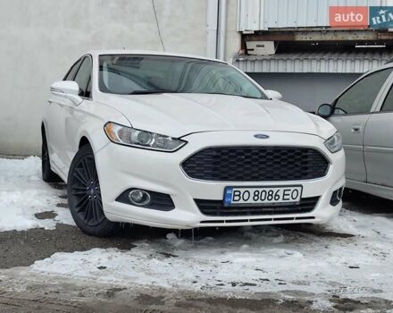 Белый Форд Фьюжн, объемом двигателя 2 л и пробегом 141 тыс. км за 9800 $, фото 1 на Automoto.ua