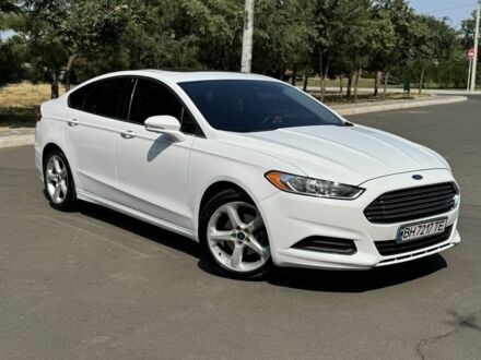 Форд Фьюжен 2015 у Измаиле на Automoto.ua Білий Форд Фьюжен, об'ємом двигуна 2.5 л та пробігом 157 тис. км за 11500 $, фото 1 на Automoto.ua
