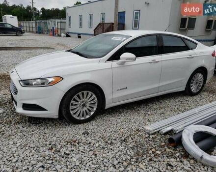 Белый Форд Фьюжн, объемом двигателя 2 л и пробегом 67 тыс. км за 1100 $, фото 1 на Automoto.ua