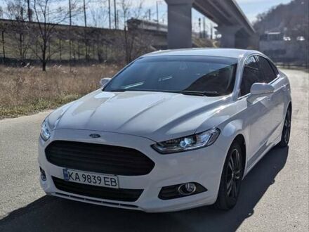 Білий Форд Фьюжен, об'ємом двигуна 2.5 л та пробігом 250 тис. км за 9999 $, фото 1 на Automoto.ua