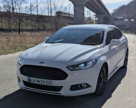 Білий Форд Фьюжен, об'ємом двигуна 2.5 л та пробігом 250 тис. км за 9999 $, фото 1 на Automoto.ua