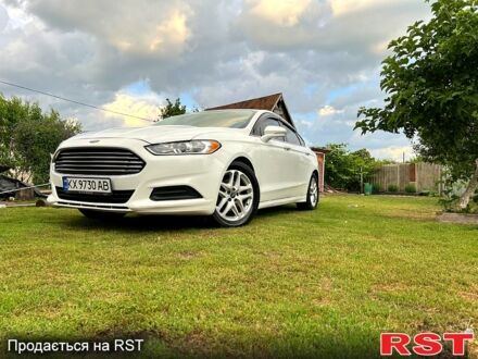 Белый Форд Фьюжн, объемом двигателя 2.5 л и пробегом 205 тыс. км за 9800 $, фото 1 на Automoto.ua