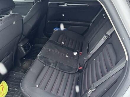 Белый Форд Фьюжн, объемом двигателя 2.5 л и пробегом 132 тыс. км за 12000 $, фото 1 на Automoto.ua